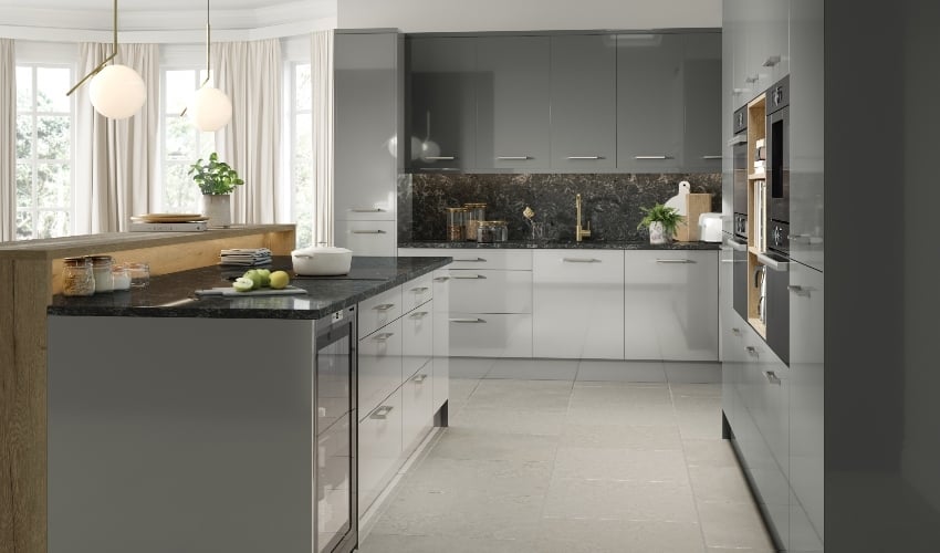 Image of a Modern Style Venice Kitchen Pictured in Matt Light Grey and White