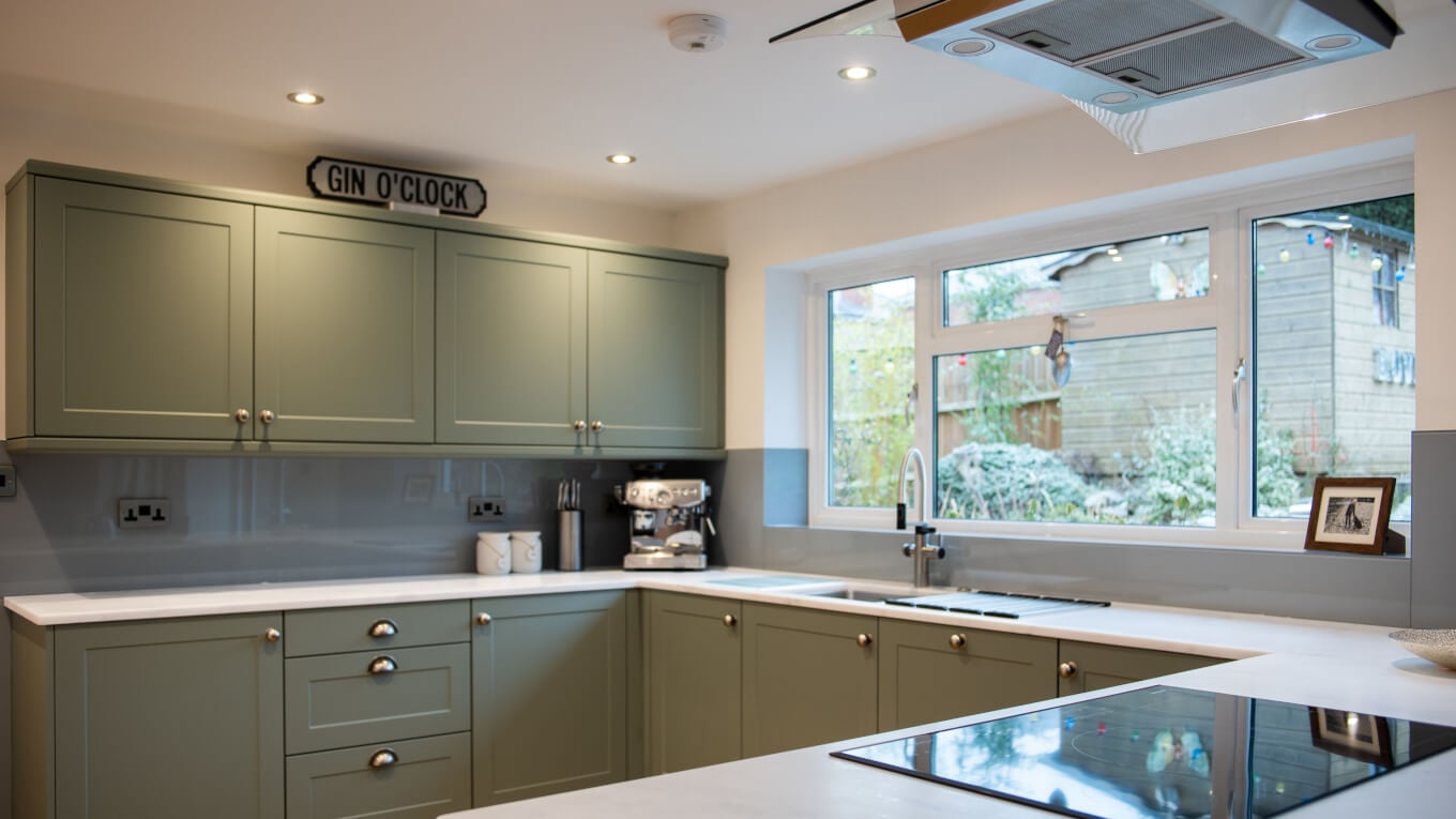 Should you reface kitchen cabinets or replace them?