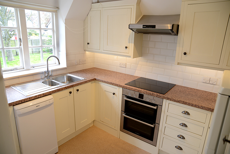 New Kitchens & Replacement Doors Dream Doors UK