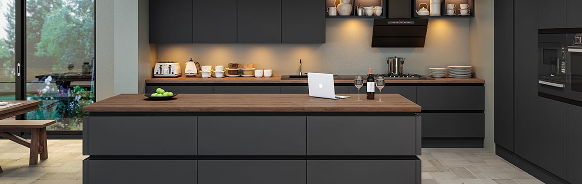 Black-Kitchen
