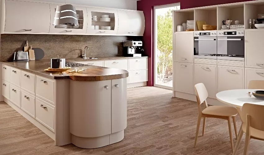 Euroline Style Modern Kitchen Image