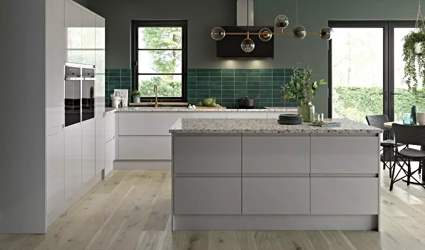 Image of a Modern Style Lacarre Modern Kitchen