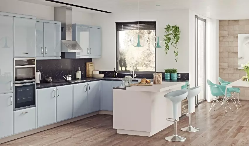Milan Kitchen
