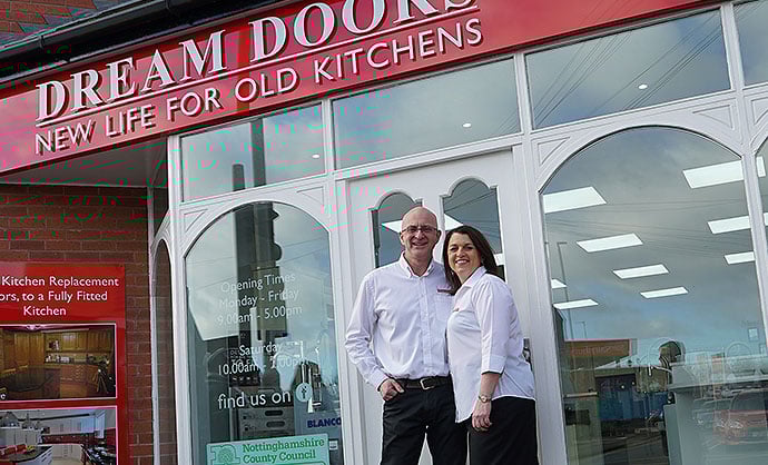 replacement kitchen cabinet doors nottingham kitchens nottingham doors showroom replacement kitchen cabinet doors nottingham kitchens nottingham doors showroom